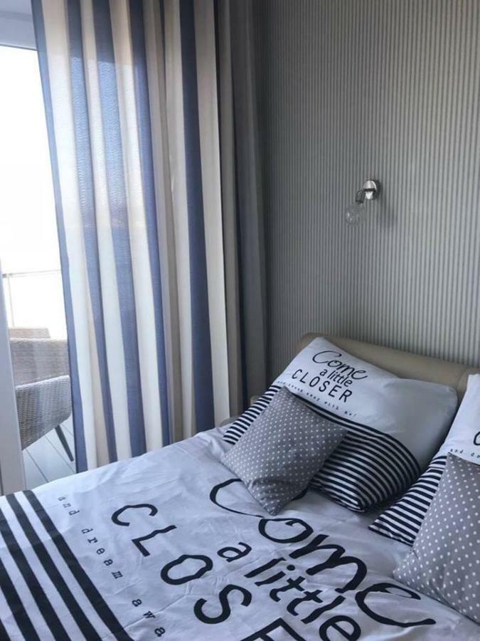 דירות רידזוו Apartament Z Widokiem Na Jezioro מראה חיצוני תמונה
